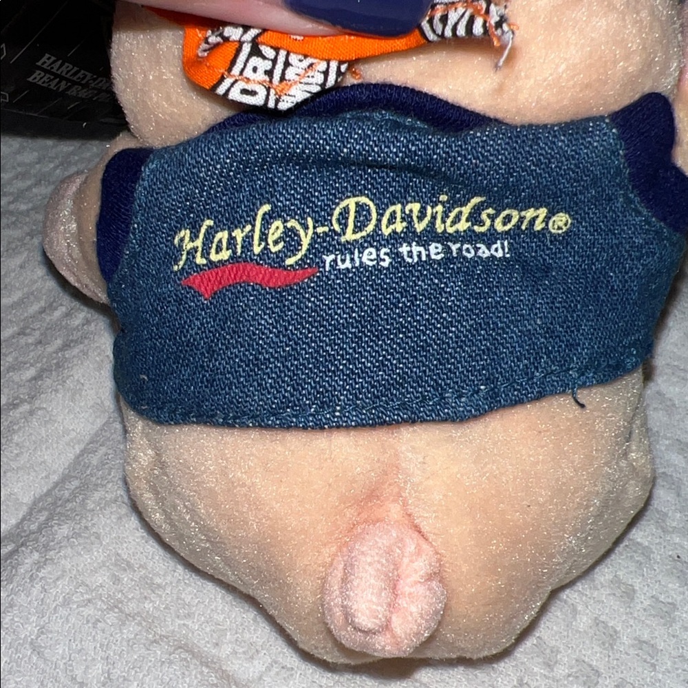 1997 Harley-Davidson Plush Pig with Orange Bandana - Picture 6 of 6